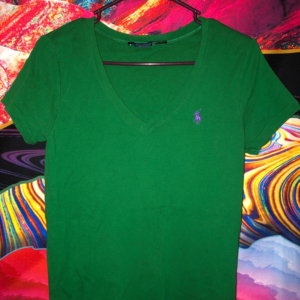 Green t-shirt 🟢